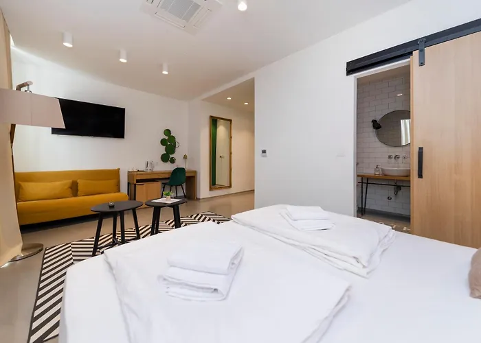 White By Belmont Realty * Zadar